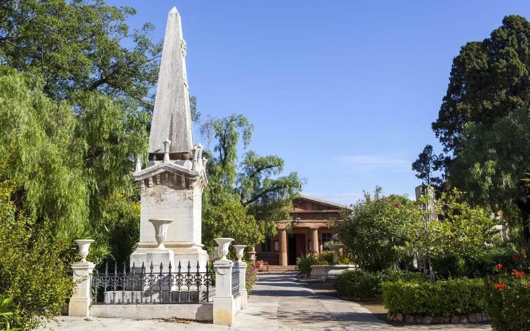 El día de Todos los Santos en Málaga: visita los cementerios históricos de la provincia